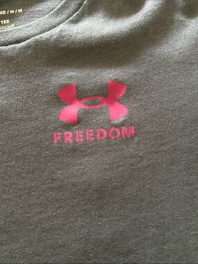 Under Armour Women's Short Sleeve Tee Gray with Pink Logo